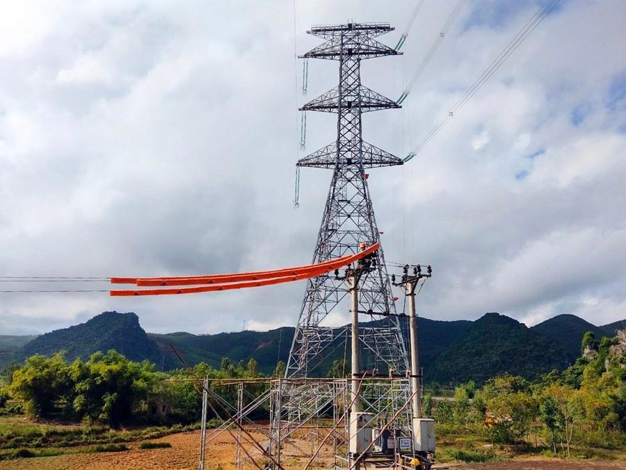 Hạn chế thấp nhất ảnh hưởng về điện khi thi công đường dây 500kV mạch 3 Quảng Trạch - Dốc Sỏi 