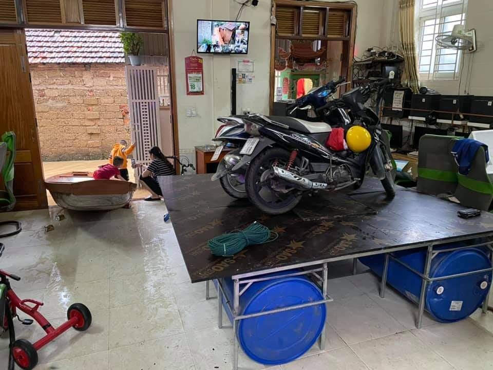 Hai người mất tích, hơn 1.300 hộ ngập lụt do mưa lũ 