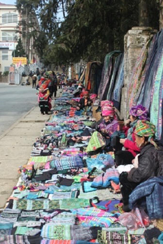 Chợ Sapa rực rỡ ngày cận tết