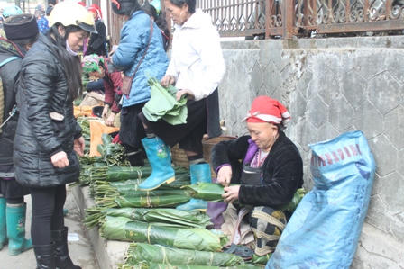 Chợ Sapa rực rỡ ngày cận tết