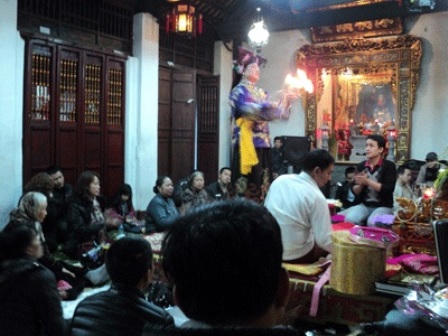 Dân làm ăn “đốt” tiền hầu đồng đầu năm