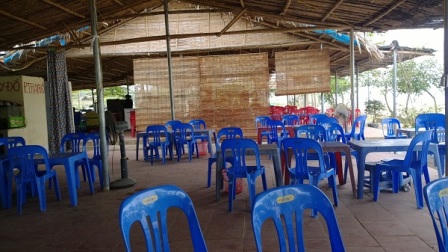  “Bao giờ bãi đá sông Hồng được “tự do“?