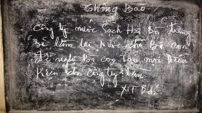 Hàng trăm hộ dân hoang mang vì được cấp… nước sạch