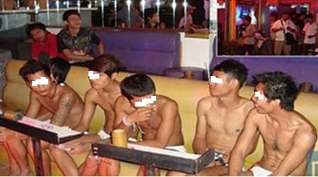 “Trai bao” đổi vận, kiếm tiền "khủng" bằng việc săn các quý bà trên Facebook