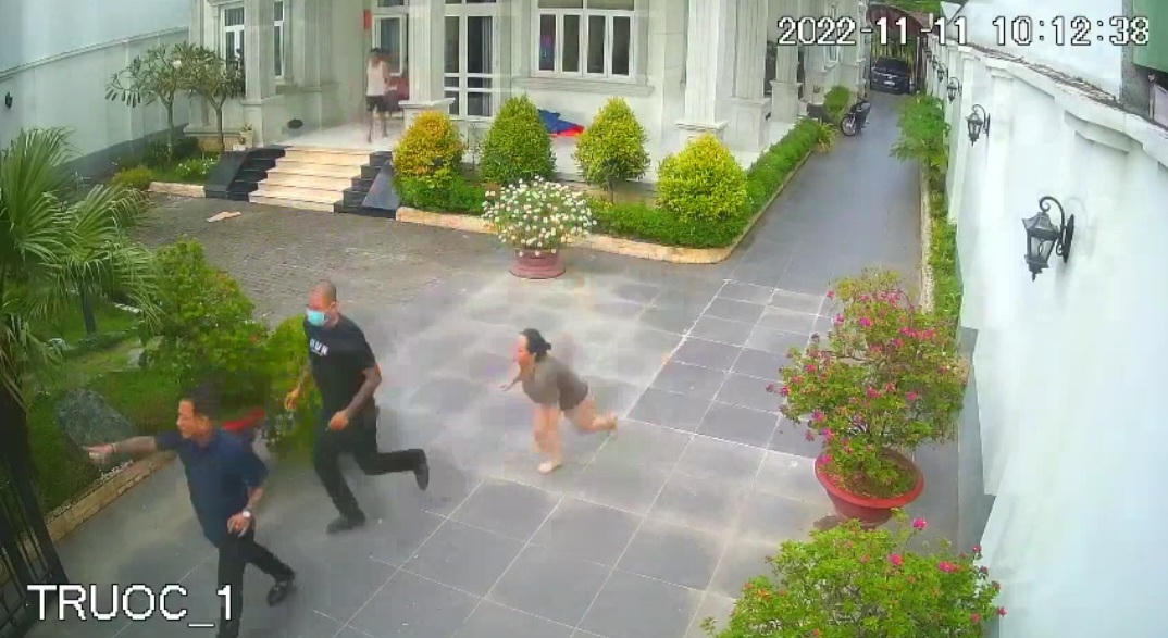 Cần làm rõ vụ bé gái hơn 3 tuổi ở An Giang bị nhóm người xăm trổ xông vào nhà bế đi 