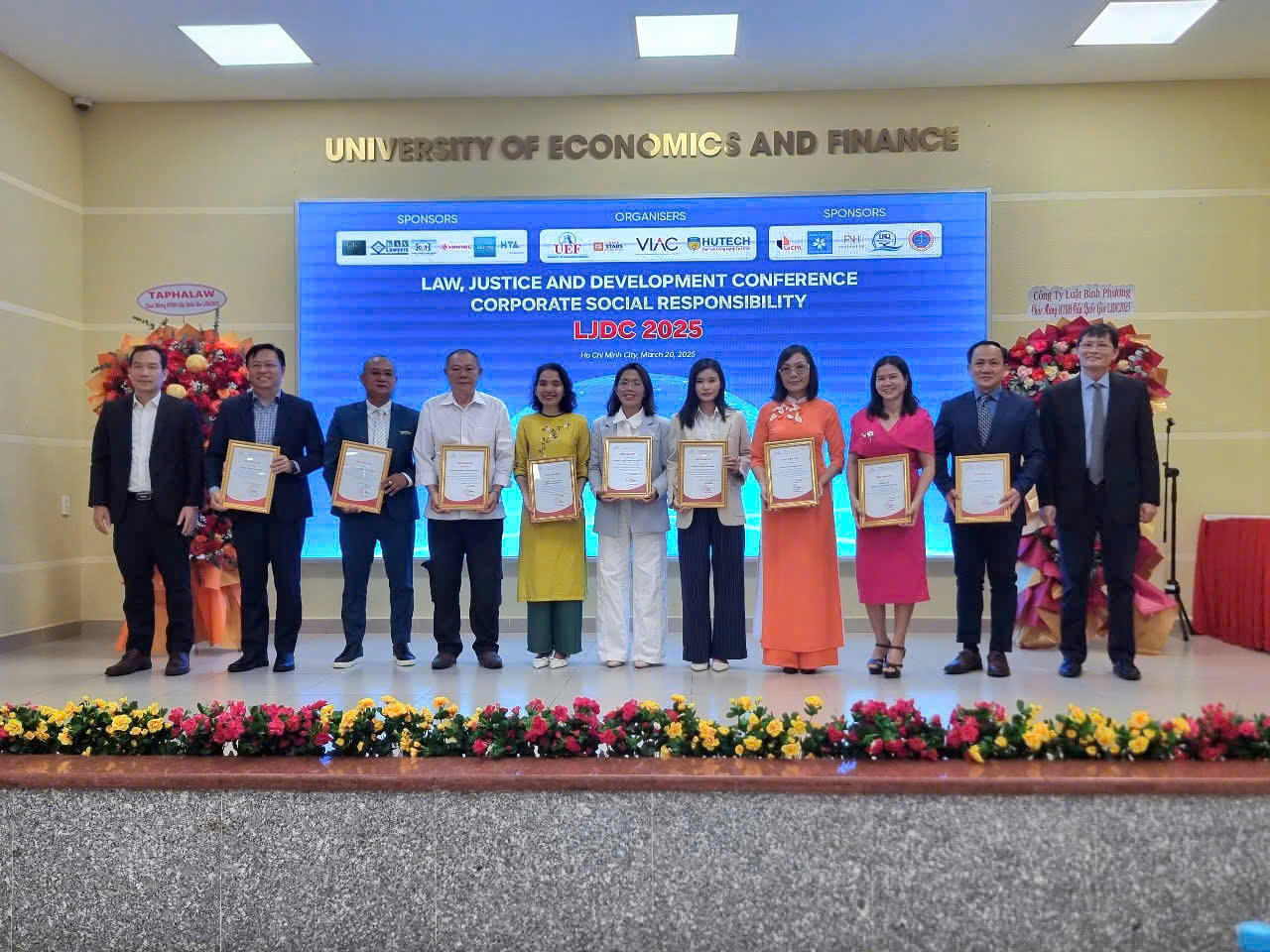 Trách nhiệm xã hội của doanh nghiệp là một chiến lược quan trọng