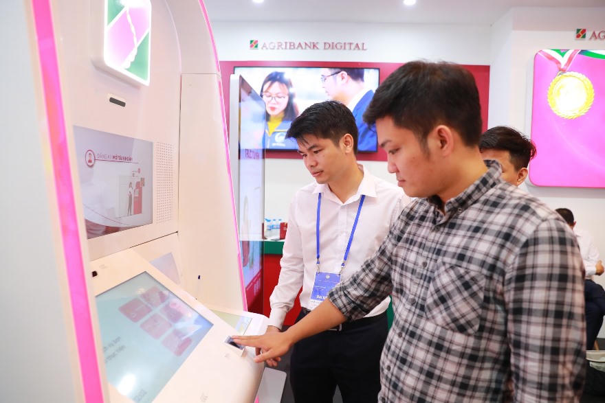 Agribank - Tiên phong hành động, chuyển đổi số để phát triển bền vững