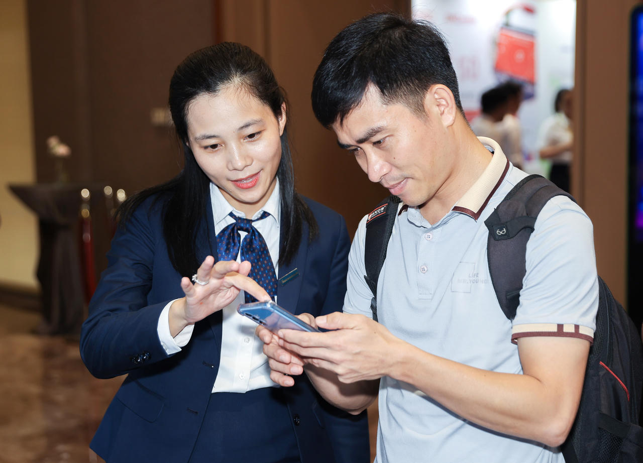 Sacombank đẩy mạnh chuyển đổi số, góp phần tạo động lực tăng trưởng mới cho TP HCM 