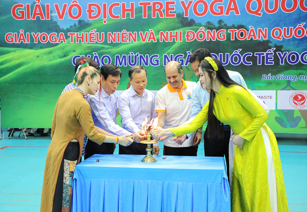Bắc Giang chào mừng ngày Quốc Tế Yoga bằng hai giải trẻ toàn quốc