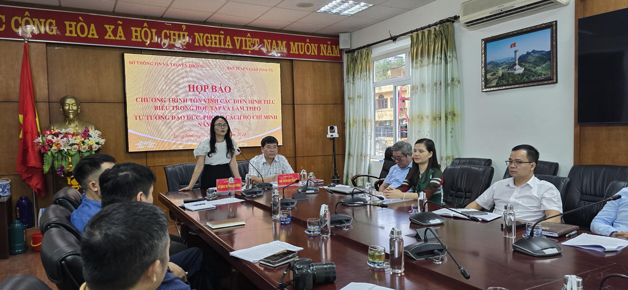 Lạng Sơn tổ chức họp báo Chương trình tôn vinh điển hình tiêu biểu trong học tập và làm theo tư tưởng, đạo đức, phong cách Hồ Chí Minh 