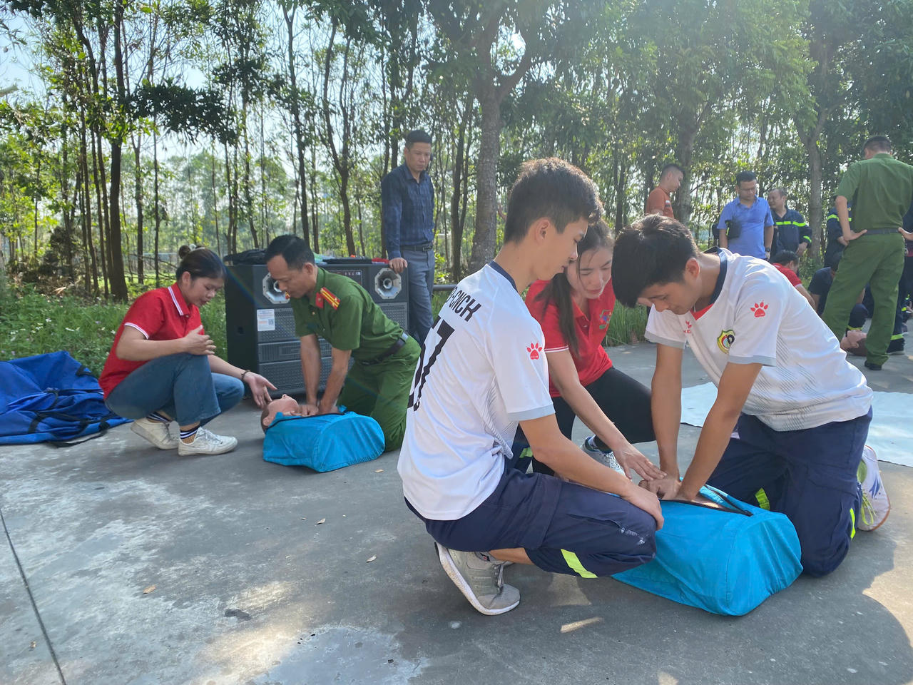 Huấn luyện kỹ năng cứu nạn, cứu hộ cho cán bộ chiến sỹ công an toàn tỉnh Bắc Giang