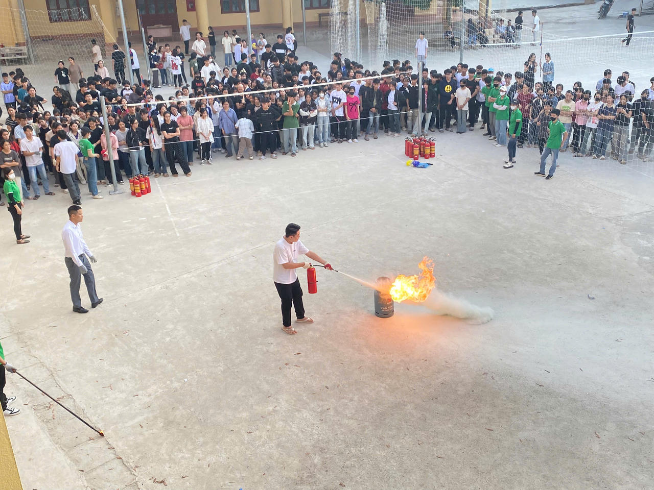 Hoạt động ngoại khóa bổ ích về kỹ năng phòng, chống tai nạn thương tích tại trường THPT Hữu Lũng, Lạng Sơn
