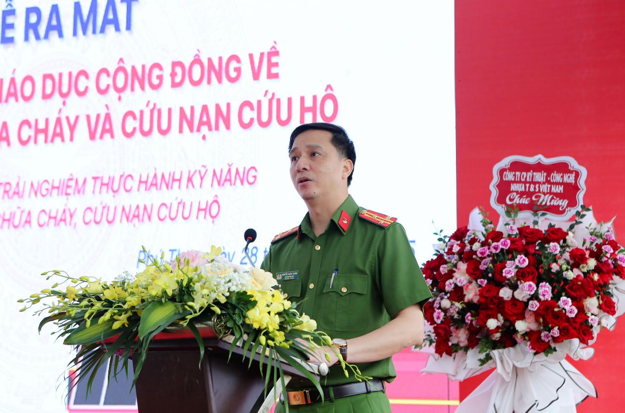 Ra mắt Trung tâm giáo dục cộng đồng về PCCC và CNCH tại Phú Thọ