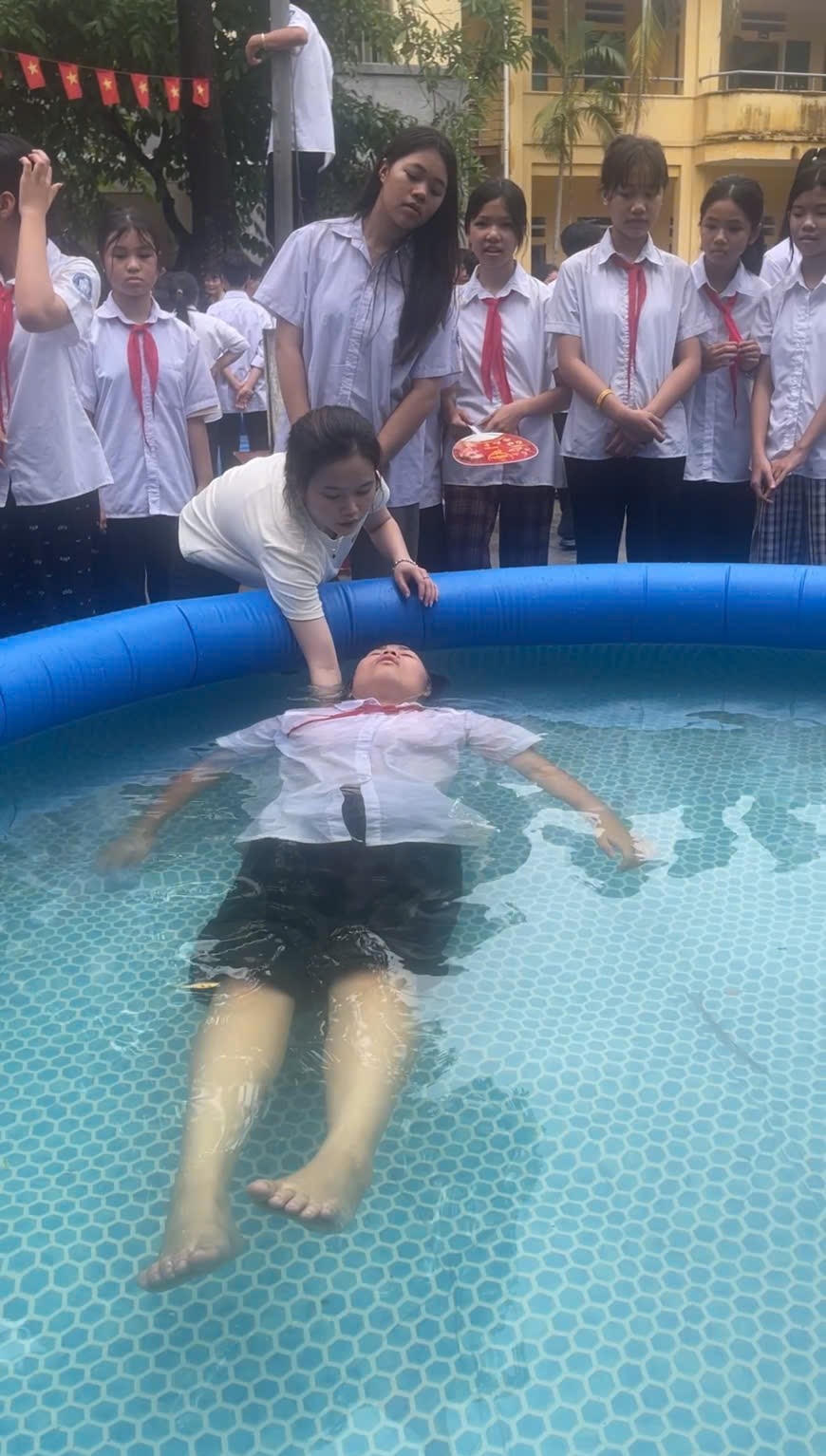 Trường THCS Hà Hồi tổ chức giáo dục kỹ năng sống cho học sinh trước kỳ nghỉ hè