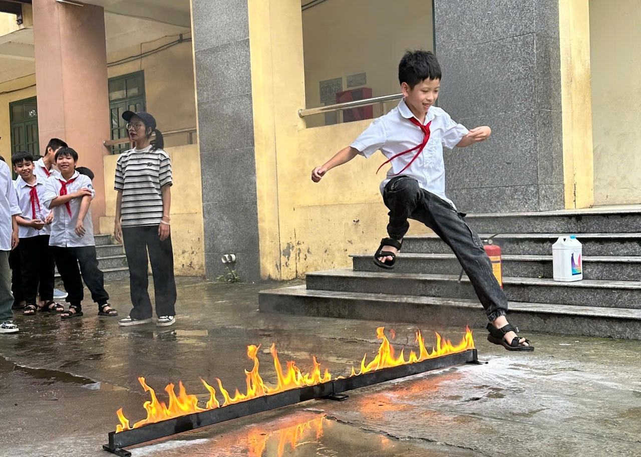 Trường THCS Hà Hồi tổ chức giáo dục kỹ năng sống cho học sinh trước kỳ nghỉ hè