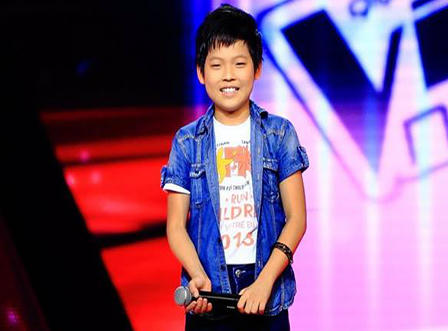 Nổi da gà với cậu bé hát “Giấc mơ Chapi”