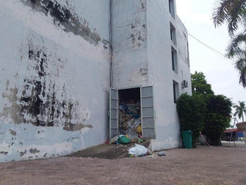 Lý giải cái chết “bí ẩn” của bệnh nhân trong kho rác khóa trái cửa