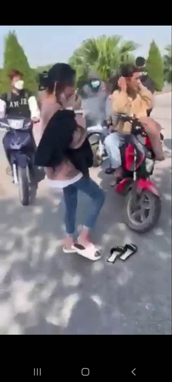 Nữ sinh ở Hải Dương bị bạn đánh dã man, công an 'vào cuộc'