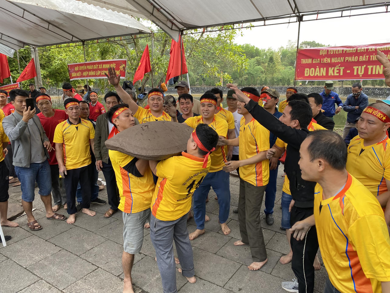 Hải Dương: Khai hội truyền thống mùa Xuân Côn Sơn - Kiếp Bạc