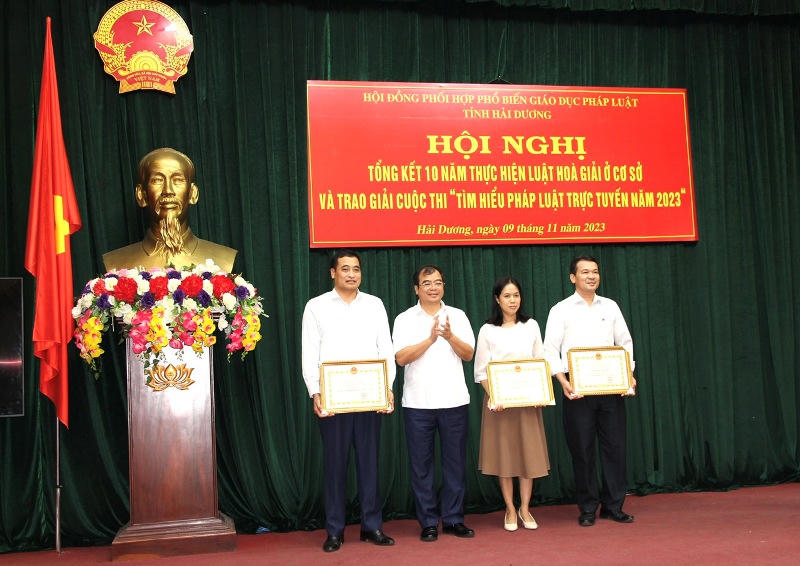Hải Dương: Tổng kết 10 năm thi hành Luật Hòa giải ở cơ sở và Trao giải Cuộc thi “Tìm hiểu pháp luật trực tuyến năm 2023”