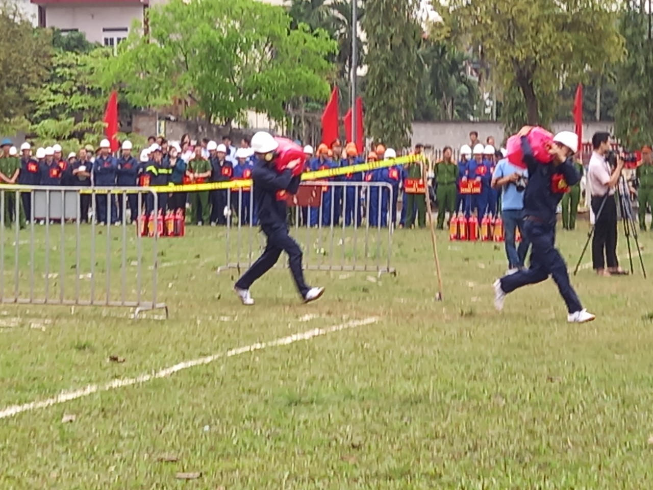 Huyện Thanh Hà (Hải Dương) tổ chức thi 'Tổ liên gia an toàn phòng cháy, chữa cháy' quy mô lớn