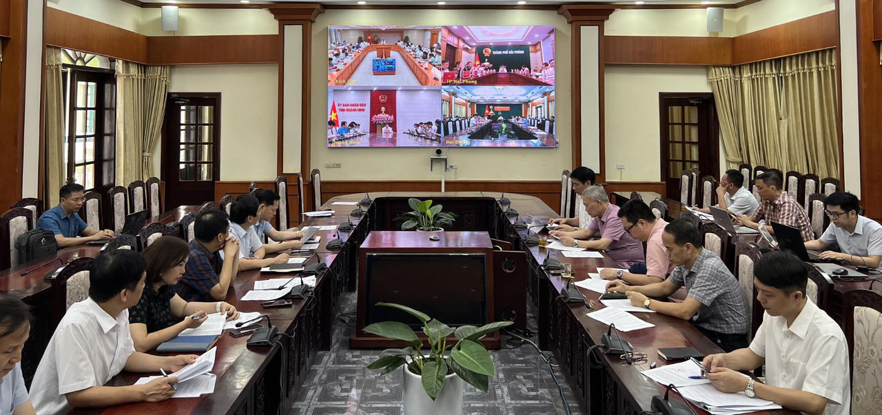 Phó Thủ tướng Chính phủ Trần Lưu Quang làm việc với Quảng Ninh, Hải Phòng, Hải Dương