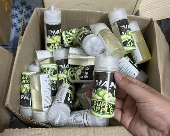 Phát hiện đường dây liên tỉnh sản xuất, mua bán chất ma tuý 'đội lốt' tinh dầu thuốc lá