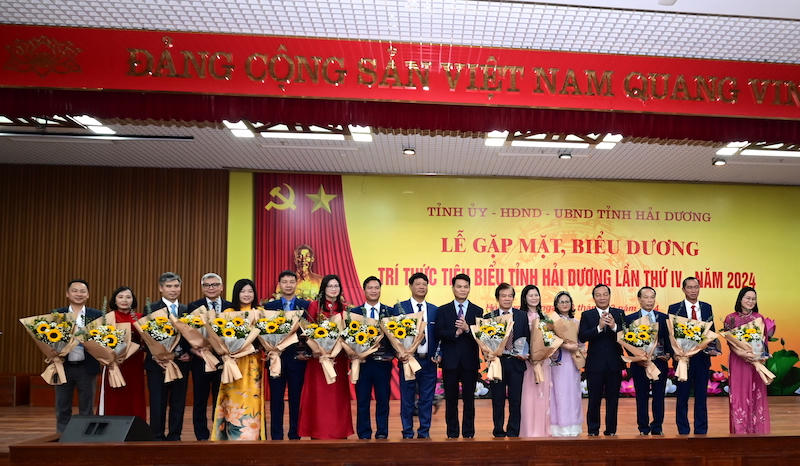 Hải Dương gặp mặt, tuyên dương 66 trí thức tiêu biểu