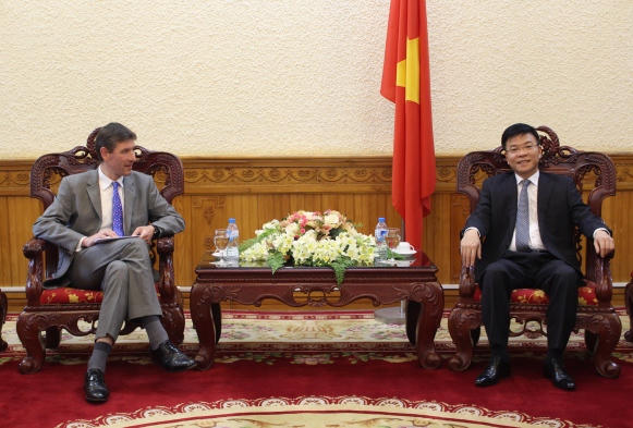 Bộ trưởng Lê Thành Long tiếp xã giao 3 Đại sứ Anh, Italia và Đức