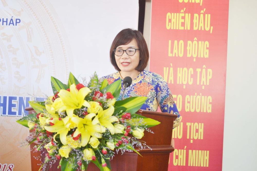 Thứ trưởng Đặng Hoàng Oanh: Chú trọng khen thưởng hợp lý đối với tập thể nhỏ, người trực tiếp lao động