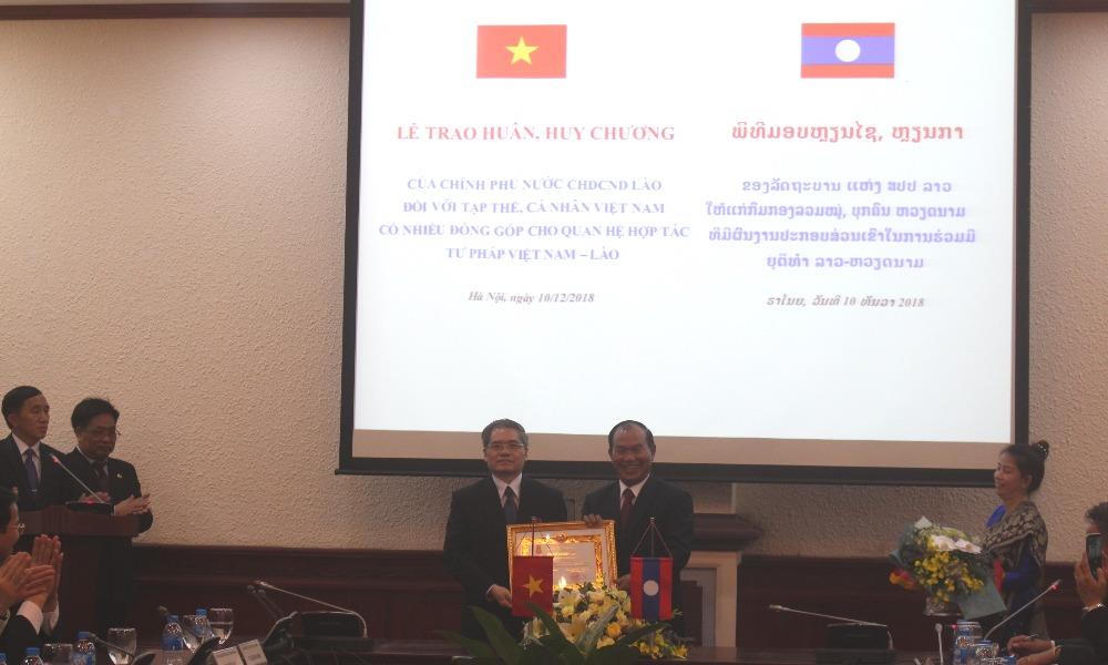 Thắt chặt hơn nữa mối quan hệ hữu nghị đặc biệt giữa 2 nước Việt – Lào