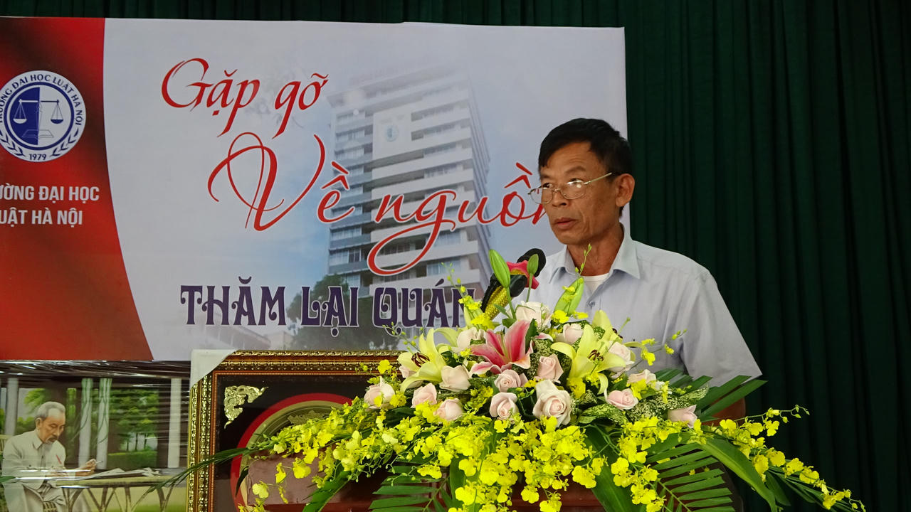  Trường Đại học Luật Hà Nội “Gặp gỡ về nguồn thăm lại Quán Gánh”