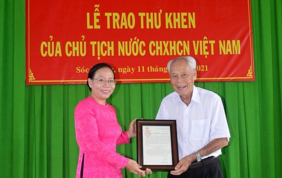 Chủ tịch nước biểu dương cụ ông 98 tuổi nhiều năm làm thiện nguyện
