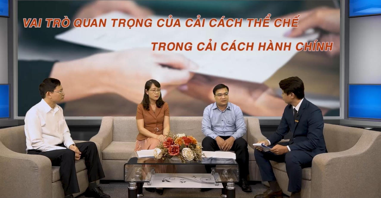 Tọa đàm "Vai trò quan trọng của cải cách thể chế trong cải cách hành chính"