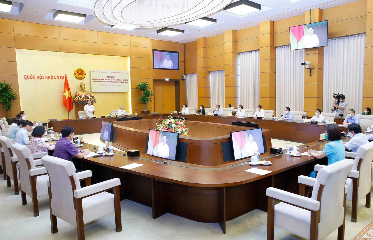 Tiếp tục đổi mới hơn nữa công tác tiếp xúc cử tri