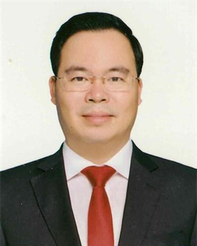 Đại biểu Quốc hội rơi nước mắt chứng kiến công nhân chống dịch ‘3 tại chỗ’