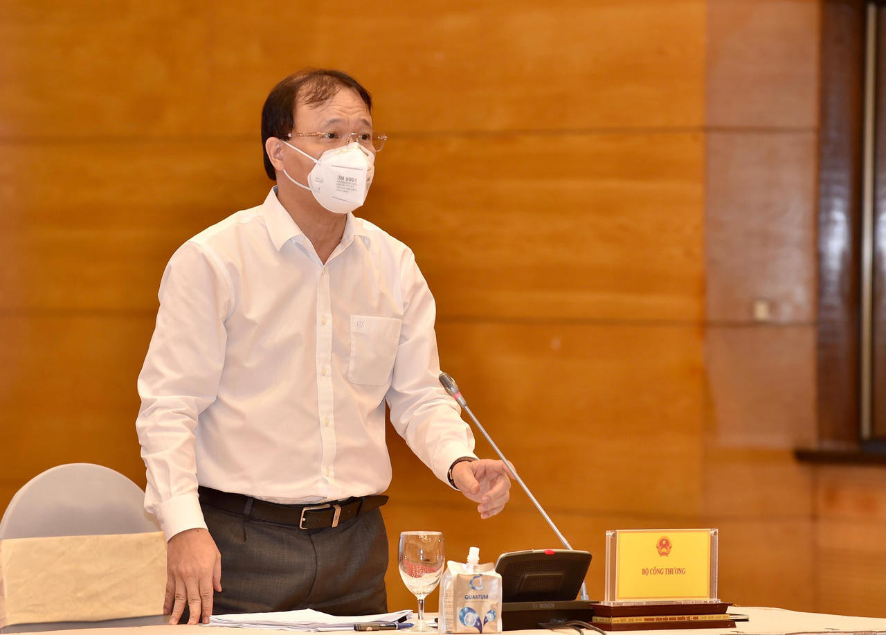 Hai Bộ lên tiếng gỡ vướng trong lưu thông hàng hóa mùa dịch