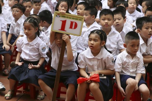 Ngày tựu trường của 140 triệu học sinh lớp 1 trên khắp thế giới ‘bị hoãn vô thời hạn’