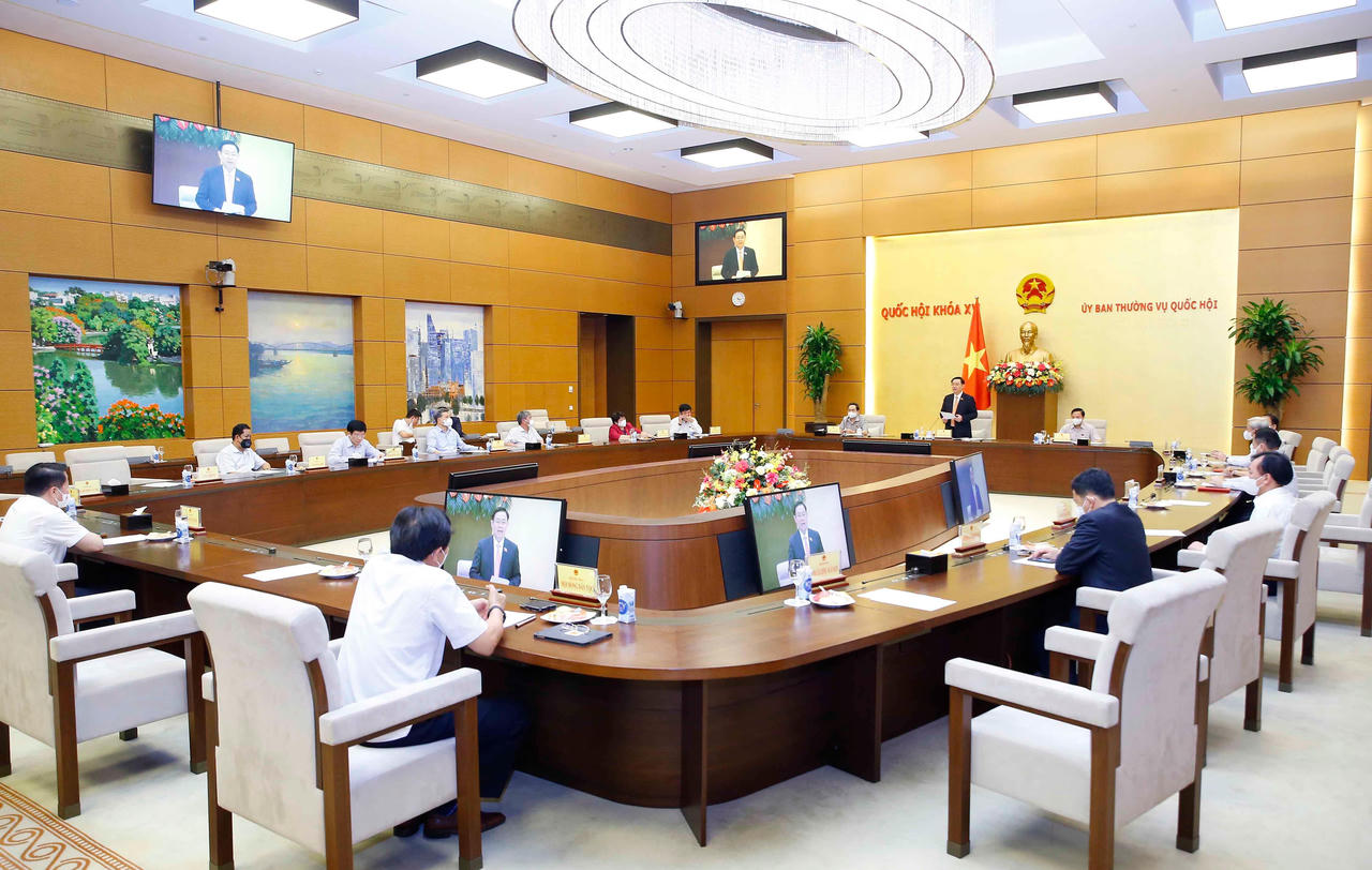 Làm việc 24/7 để tham mưu các chính sách kiểm soát dịch bệnh