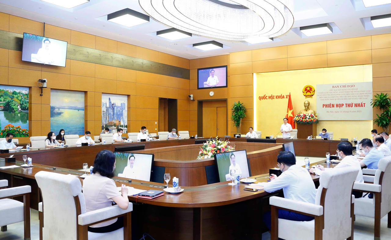 Hệ thống pháp luật phải thúc đẩy đất nước phát triển nhanh, bền vững