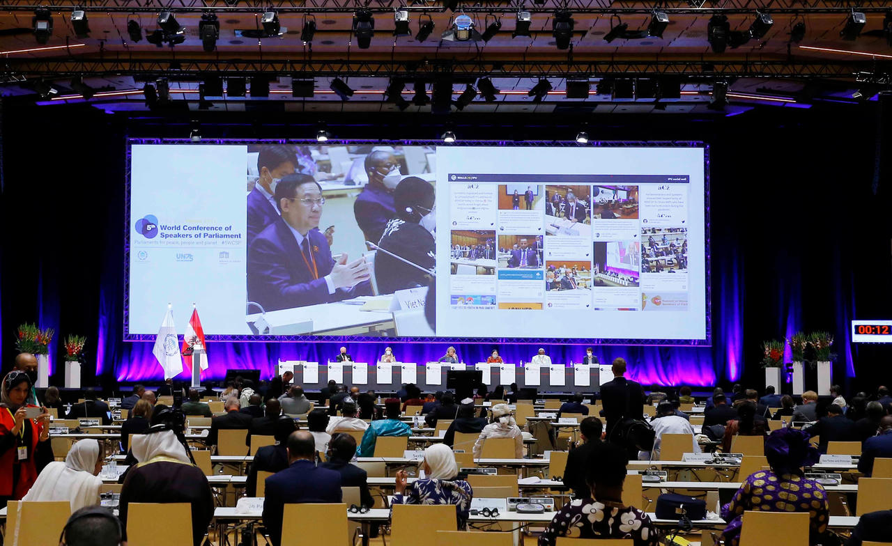 Chủ tịch Quốc hội: COVID-19 là lời cảnh tỉnh cho thế giới