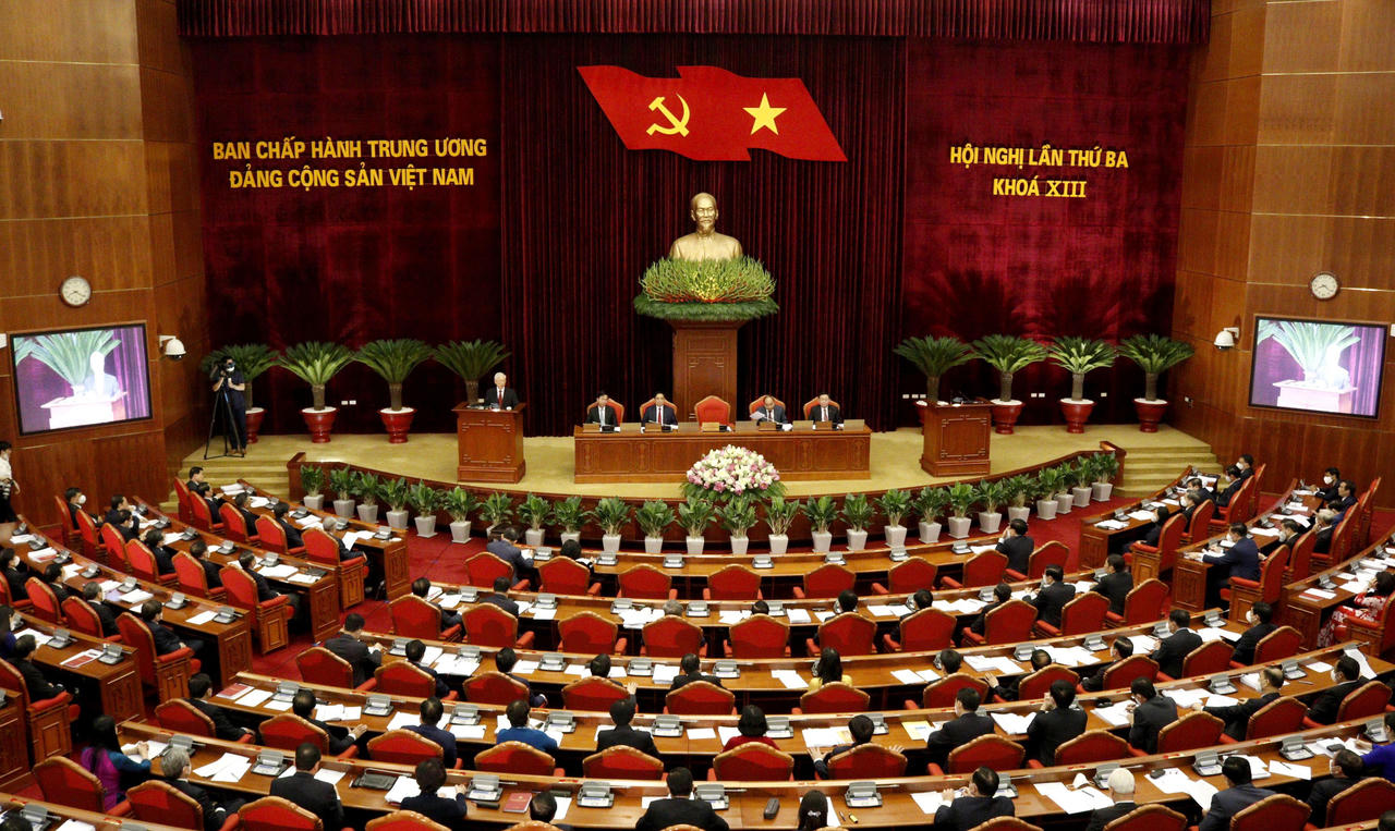 Khuyến khích và bảo vệ cán bộ năng động, sáng tạo vì lợi ích chung