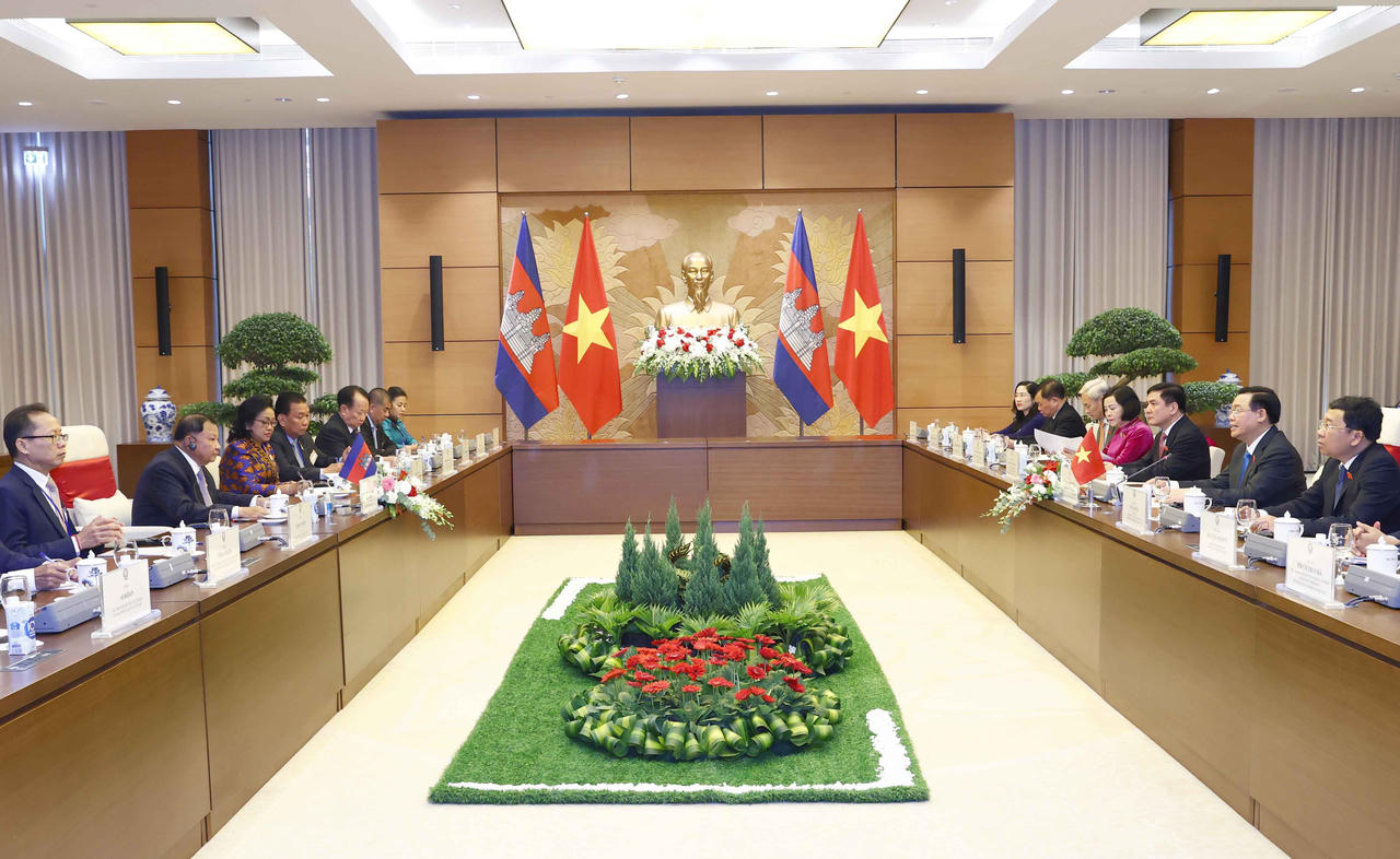 Tăng cường sự gắn bó, tin cậy hơn nữa giữa hai Đảng, hai nước Việt Nam - Campuchia