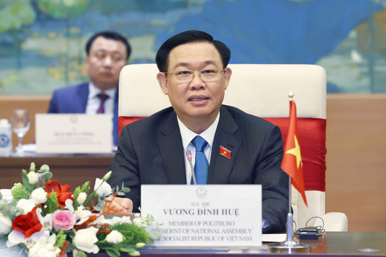 Tăng cường sự gắn bó, tin cậy hơn nữa giữa hai Đảng, hai nước Việt Nam - Campuchia