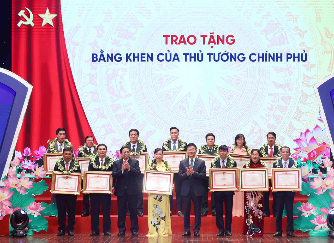 Chung tay lan tỏa tinh thần thượng tôn pháp luật bằng những hành động cụ thể, thiết thực