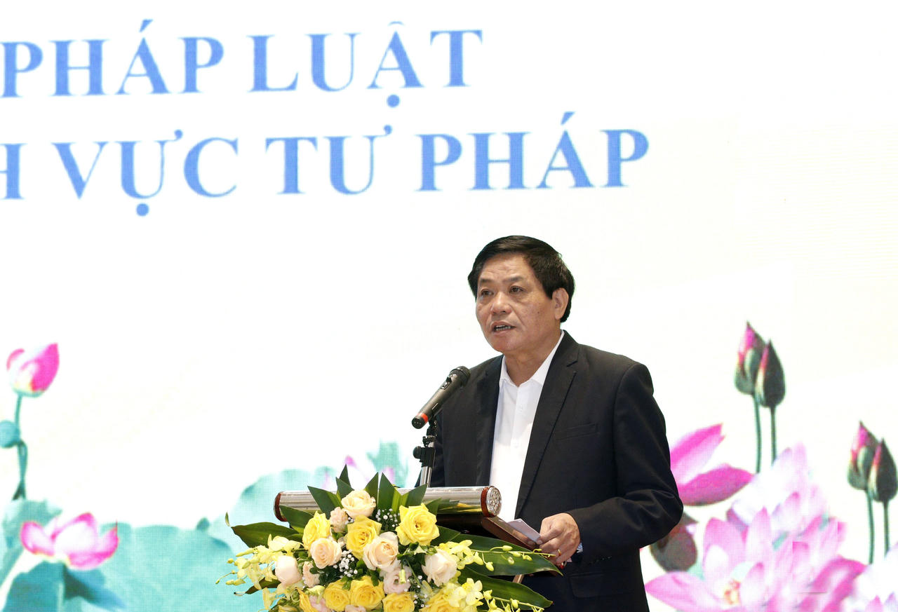 Nghiên cứu xây dựng một đạo luật về công tác xã hội