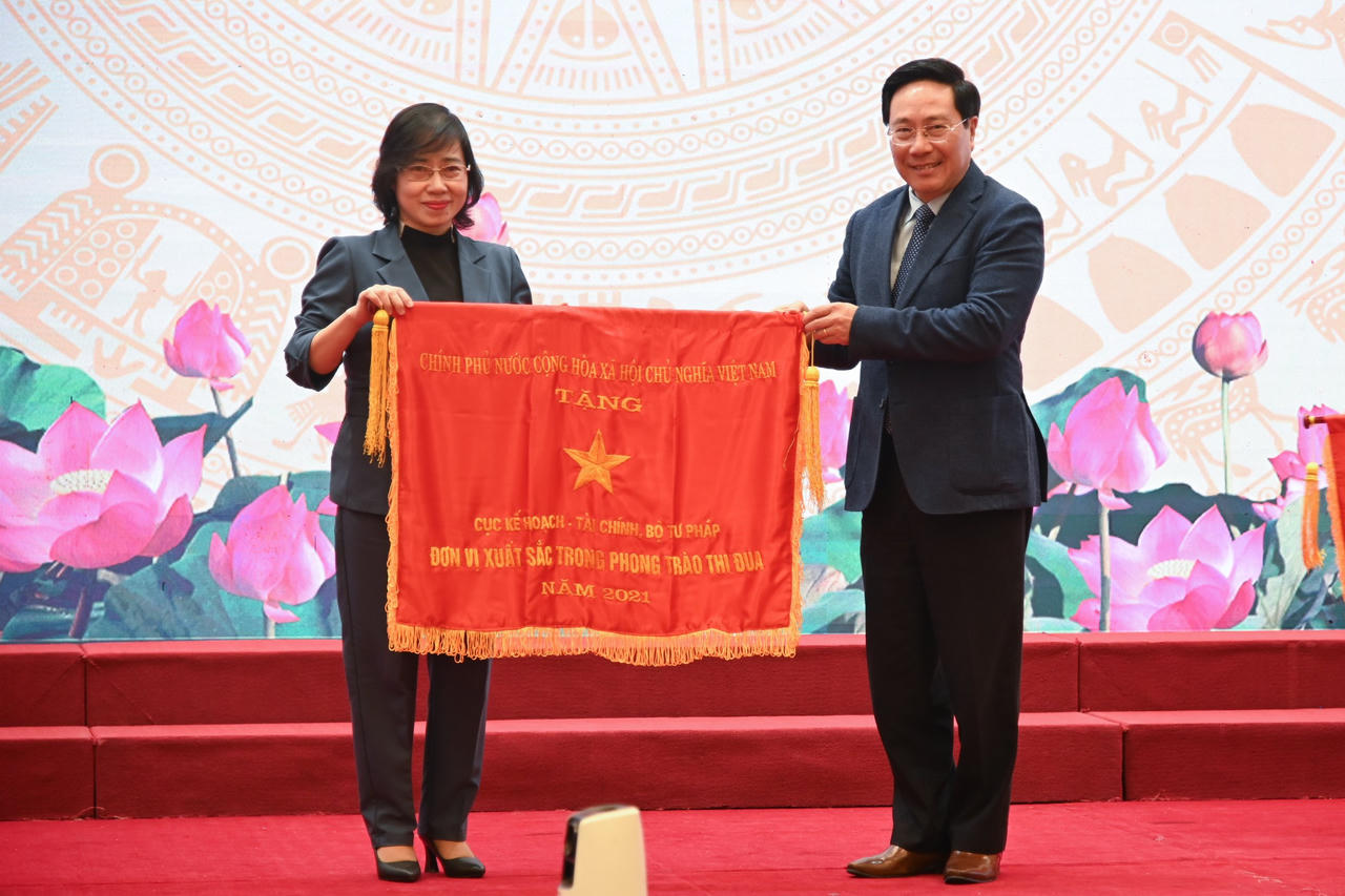 Bộ, ngành Tư pháp tham mưu thực hiện thực chất, hiệu quả Nghị quyết số 27-NQ/TW