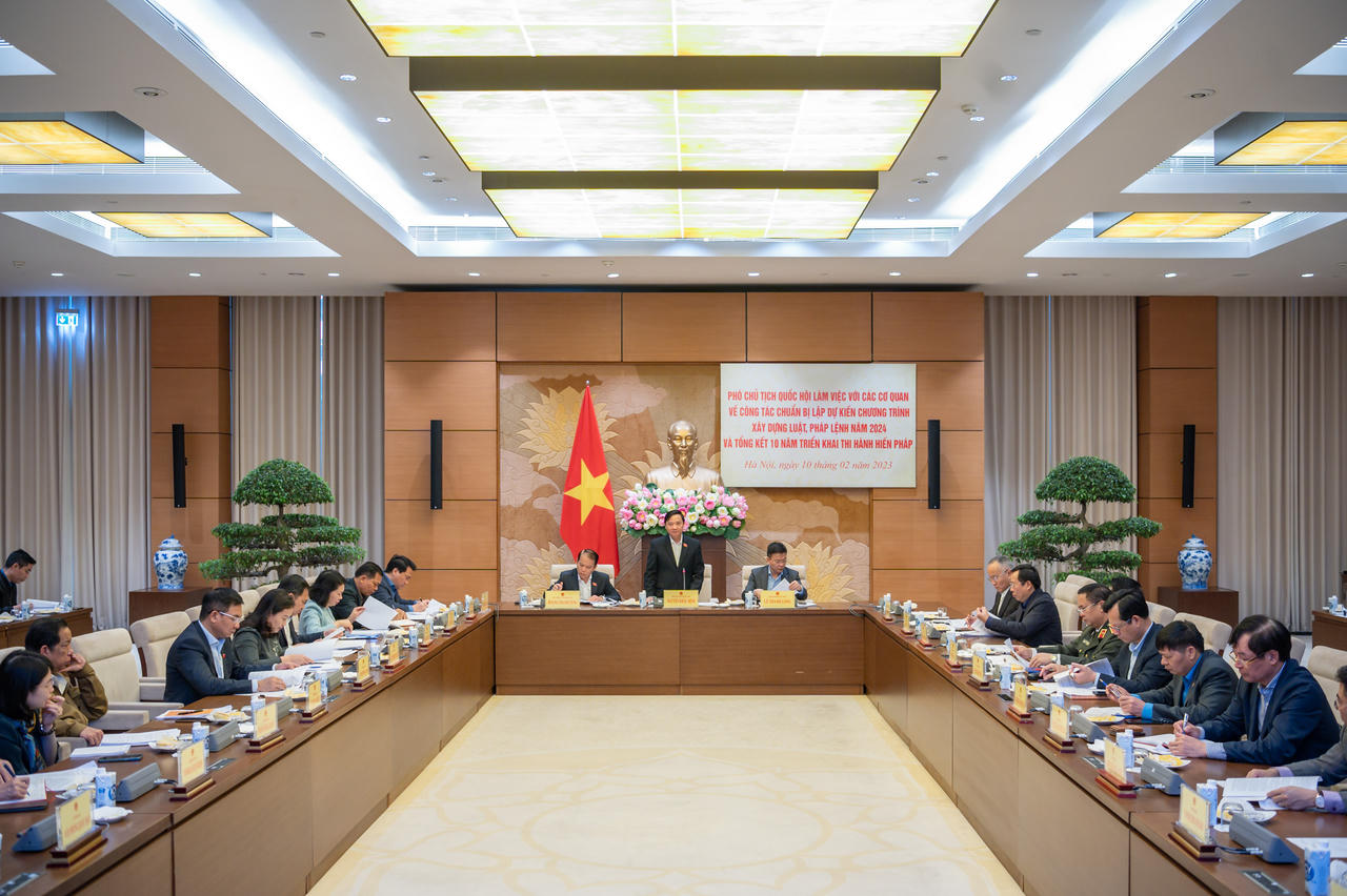 Thiết thực hướng tới tổng kết 10 năm thi hành Hiến pháp năm 2013