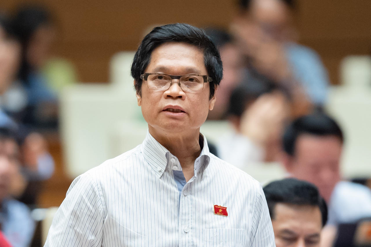 Nhiều chính sách tạo thuận lợi hơn nữa cho hoạt động xuất nhập cảnh