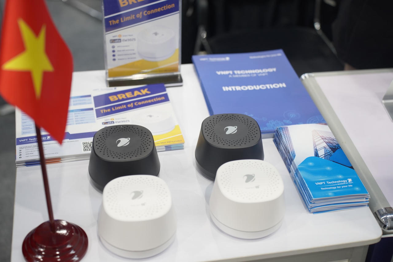 Công nghệ sinh trắc học khuôn mặt VNPT Face ID gây ấn tượng tại Asia Tech X Singapore 2023